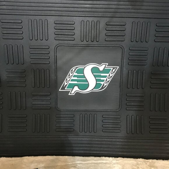 Saskatchewan Roughriders Floor Mat Heavy Duty Licensed Vinyl 30"x17" Fanmat - Picture 6 of 8